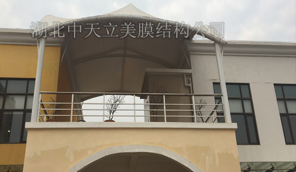 盘龙城奥特莱斯顶棚膜结构成品