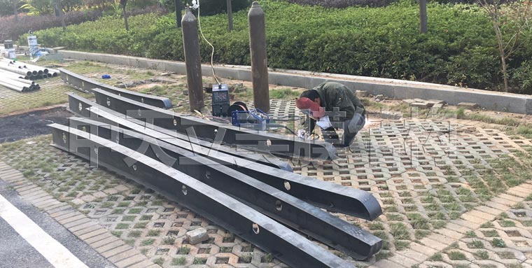 膜结构车棚施工照片