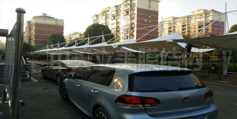 膜结构车棚施工照片