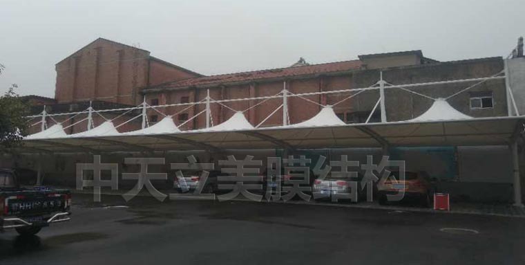 中天立美车棚完工